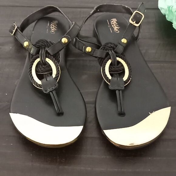 Black and gold sandals size 9 - Picture 7 of 7